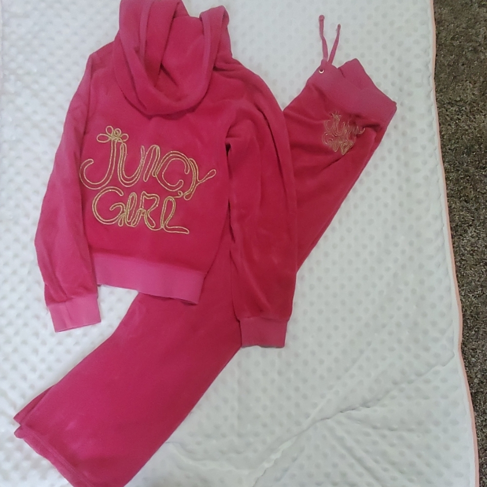 Girls juicy couture velour suit